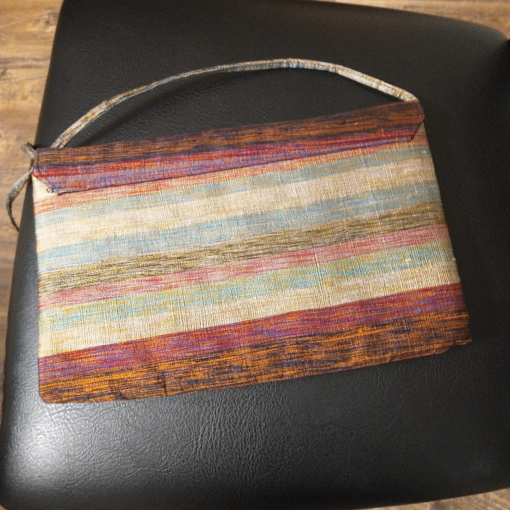 Purse - Picture 2 of 8